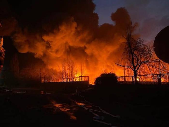 ракетный удар по энергоинфраструктуре в г. Зеленодольск Днепропетровской области, источник Телеграм-канал Хроники Гераней