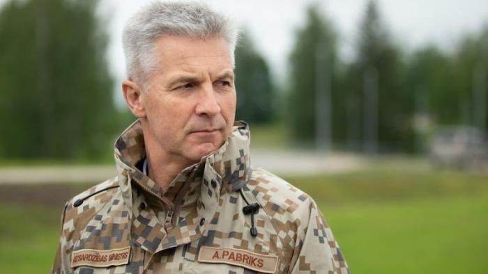 Бывший министр обороны и иностранных дел нацист Артис Пабрикс напомнил о себе очередными скандальными высказываниями