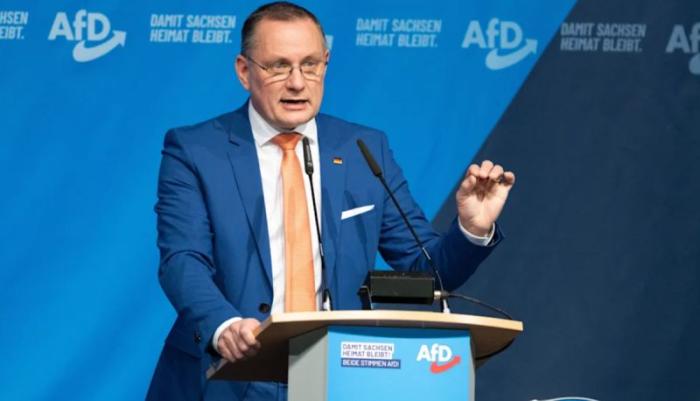 Сопредседатель партии "Альтернатива для Германии" Тино Хрупалла выступил за вывод американских войск из страны во избежание втягивания немцев в международные конфликты.