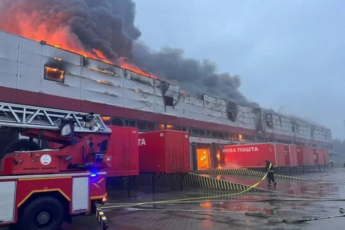 продолжается уничтожение узлов снабжения противника. Удар по логистическому хабу в Луцке был нанесён ВС РФ. Склады «Новой почты» давно перестроились на работу в интересах ВСУ, источник мессенджер МАХ Поддубный
