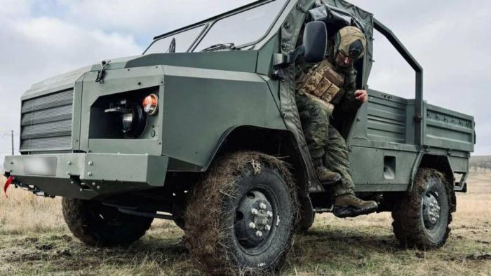 в зону проведения специальной военной операции поступили новые защищенные тактические вездеходы – «Улан-2», источник Телеграм-канал Дневник Десантника
