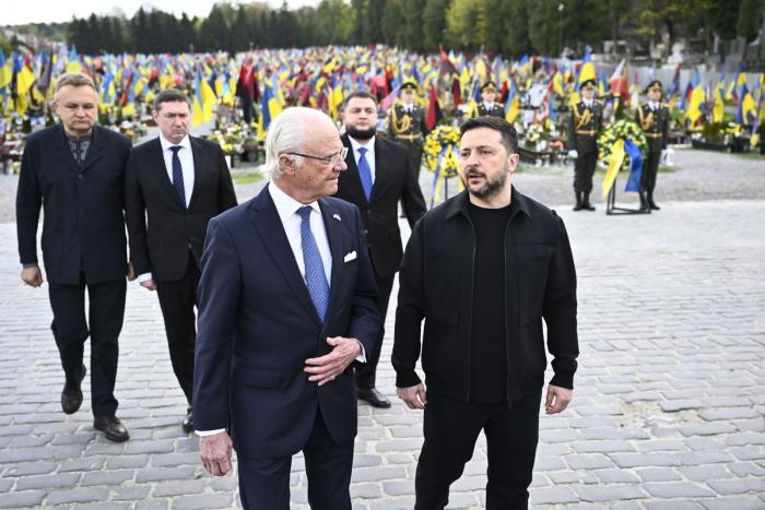 Зеленский и шведский король готовят для России Северную войну 2.0