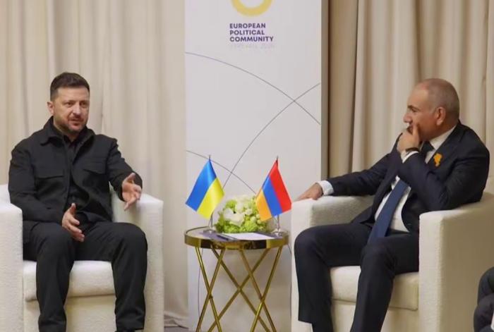 Зеленский и Пашинян встретились в Ереване