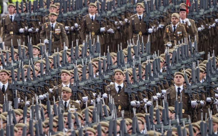 Испания призывает создать единую армию ЕС
