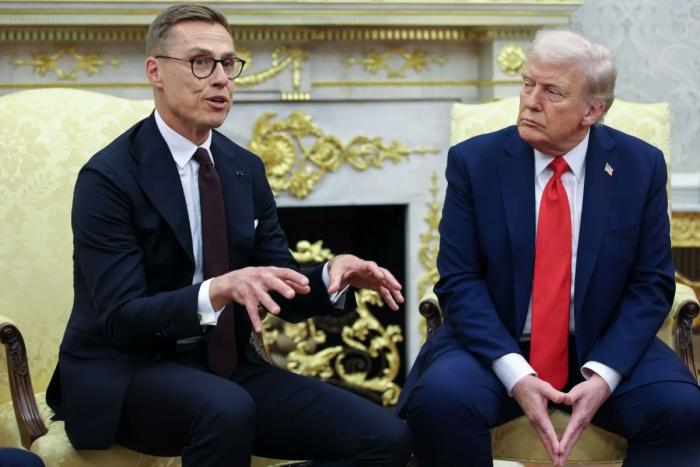 Президент Финляндии сверяет часы переговоров Европы с Кремлём по вашингтонскому времени