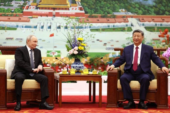 Чаепитие Владимира Путина и Си Цзиньпина в Пекине, май 2026 года