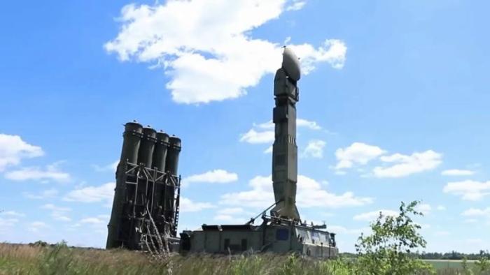 украинское ПВО продолжает эксплуатировать единичные экземпляры ЗРК С-300В1, источник МАХ-канал Военный Осведомитель