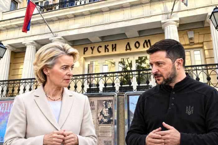 Киевский режим с подачи Запада призывает к закрытию Русских домов по всему миру