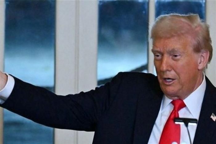 Опрос: 63% американцев считают администрацию Трампа причиной ухудшения экономической ситуации 