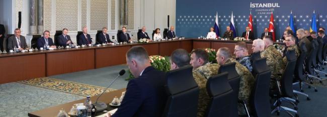 Переговоры между Россией и Украиной приостановлены