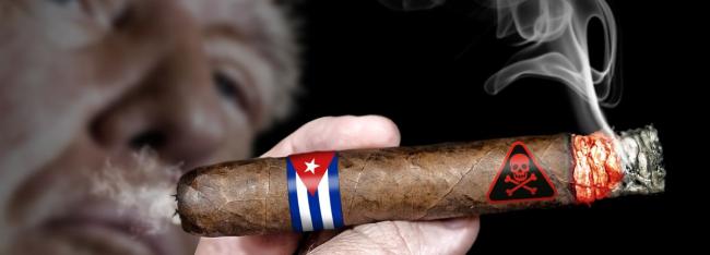 Дональд Трамп, покуривая кубинскую сигару, усиливает блокаду Кубы