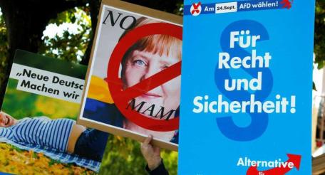 «Альтернатива для Германии» выступает против Ангелы Меркель и ей политики в миграционном вопросе.