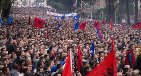 Массовые протесты в Албании