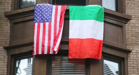 Флаги США и Италии