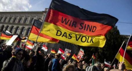 Поправение Германии заметно невооружённым глазом, митинг националистов в Германии