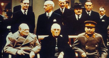 Сталин, Рузвельт и Черчилль на конференции в Ялте