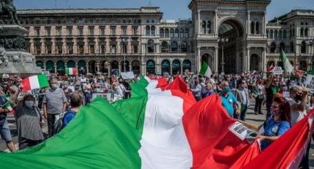 Демонстрация протеста в Милане