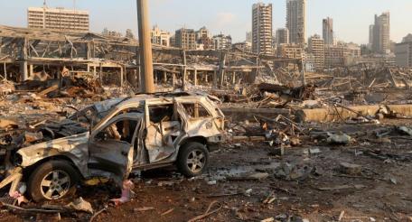 Последствия взрыва в ливанском порту