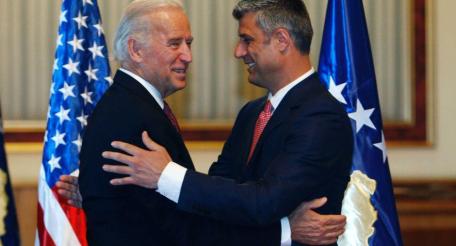 Вице-президент США Байден и главарь албанских террористов Косова хашим Тачи