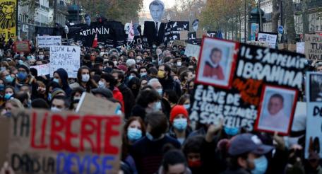 Протесты во Франции следствие экономических неурядиц