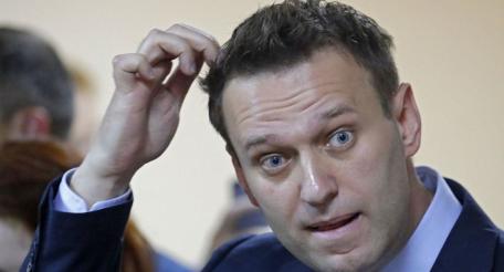 Алексеем Навальным пальнули из информационной пушки СИС