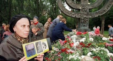 Кощунственные манипуляции Зеленского вокруг еврейских жертв на Украине