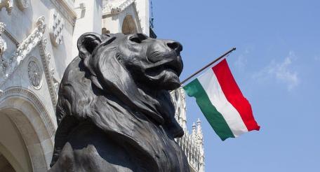 Реальная независимость Венгрии бесит свидомитов