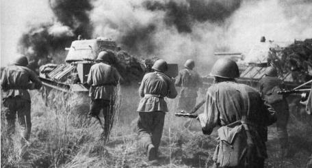 80 лет назад Красная армия сломала хребет гитлеровцам, окончательно захватив инициативу на фронтах Великой Отечественной