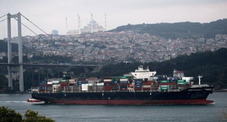 Контейнеровоз Joseph Schulte под флагом Гонконга, вышедший 16 августа из порта Одессы, около 07:00 вошел в пролив Босфор.