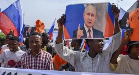 Военно-политические подвижки в Африке: Франция уходит, Америка суетится