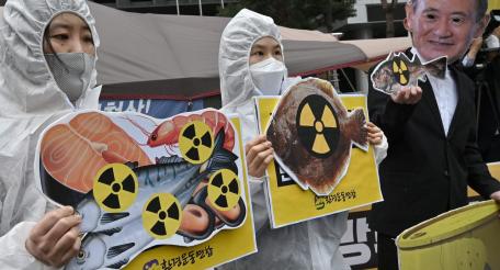 Протесты в Японии против загрязнения радиоактивными отходами Тихого океана