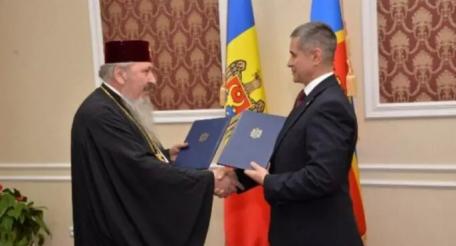 Бухарест хочет вытеснить из Молдавии Русскую Православную Церковь