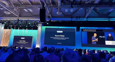 На конференции Ignite 2023, где компания Microsoft представила собственные чипы ИИ под названиями Azure Maia и Azure Cobalt.