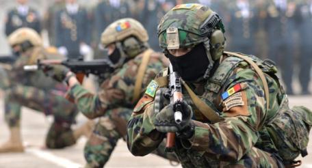 Армия Молдавии учится стрелять в русских