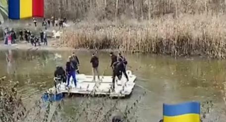 Украинские мужчины бегут от Зеленского в Румынию