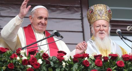 Фанар против РПЦ: как раскалывают православных