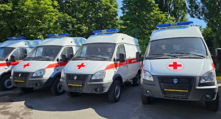 14 автомобилей скорой медицинской помощи оснастили специализированной «защитой» для работы в прифронтовой зоне ЛНР