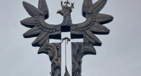 Союз украинцев в Польше возмущён памятником жертвам Волынской резни