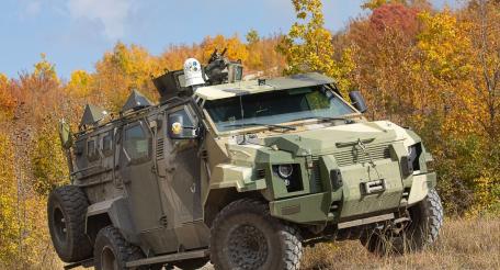 Streit Group - Spartan – бронеавтомобиль с колёсной формулой 4×4, разработанный канадской компанией Streit Group на шасси Ford-550. Наши ребята отжали этот бронеавтомобиль у хохлонацистов и немного модернизировали под свои задачи. Броневик служит на благо России в МО РФ