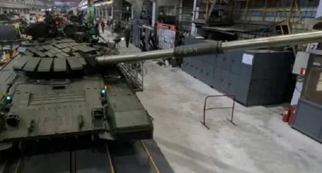 на вооружении ВС РФ появились танки Т-72Б3 производства 2024 года. От своих предшественников они отличаются бронезащитой. Вместо «Контакт-5» танки оснащены модулями динамической защиты «Реликт», которые являются более мощными