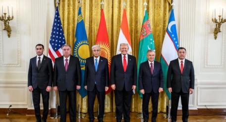 6 ноября в Вашингтоне прошёл саммит президента США Трампа с президентами Казахстана, Узбекистана, Таджикистана, Туркменистана и Кыргызстана в формате «С5+1».