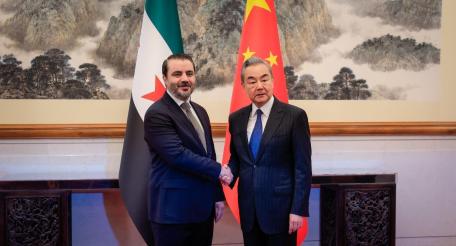 МИД Сирии рассказал о первом официальном визите Ас'аада аш-Шейбани в Китай, состоявшемся 17 ноября, впервые после падения в декабре 2024 г. Башара Асада и его правительства.