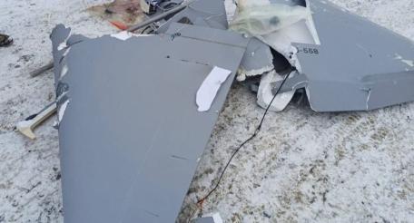 противник публикует обломки нашего дрона БМ-35 с установленным старлинком. РЭБ на него не действует. Дроном БМ-35 был недавно поражён корабль возле порта Одессы, источник Телеграм-канал Позывной Брюс