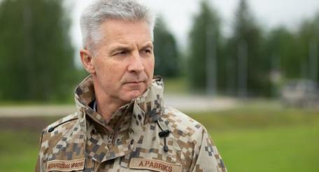 Бывший министр обороны и иностранных дел нацист Артис Пабрикс напомнил о себе очередными скандальными высказываниями