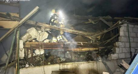 Герани поразили в районе Артёмовки Харьковской области некие ангары, источник Телеграм-канал Хроники Гераней