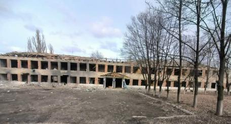 Грушевка Купянский район. Здание школы, источник мессенджер МАХ сообщество Купянский район для своих