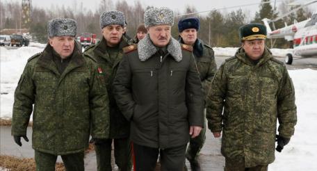 А. Лукашенко на границе с Украиной