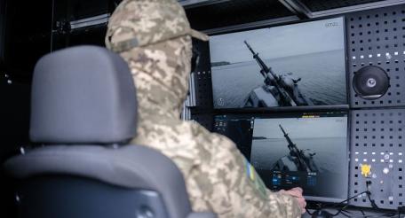 Украина и Греция приступят к совместному производству морских дронов. При этом Киев настаивает на предоставлении ему права самому определять, когда и где их применять. 
