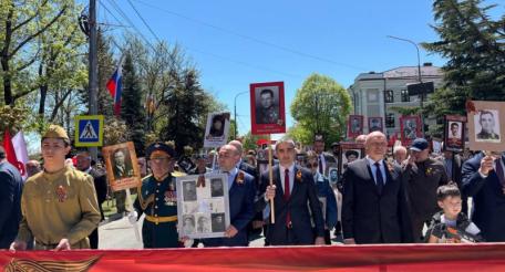 Шествие Бессмертного полка в Цхинвале 9 мая 2026 г.