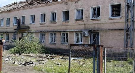 в Харьковской области нанесено два удара по зданию, используемому украинскими спецслужбами, источник МАХ-канал Дневник Десантника